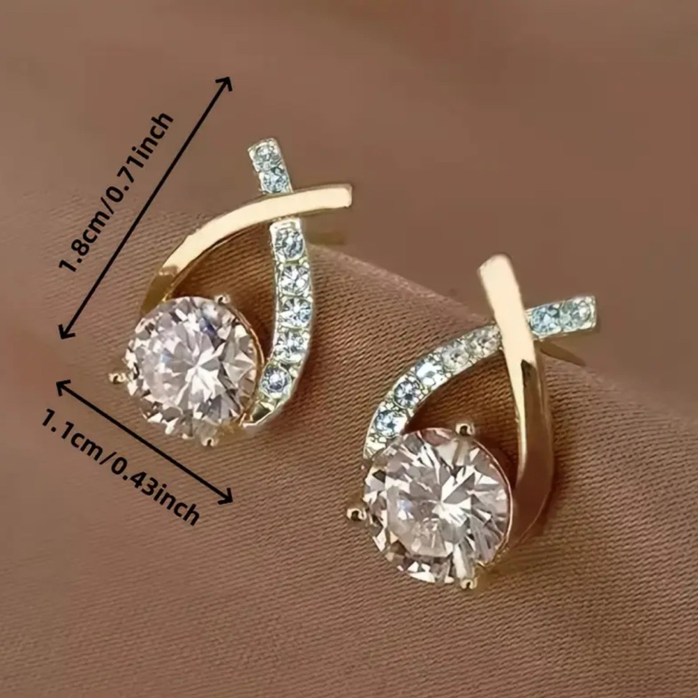 Elegant Twisted Teardrop Earrings with Sparkling Cubic Zirconia- NIP - Picture 5 of 11